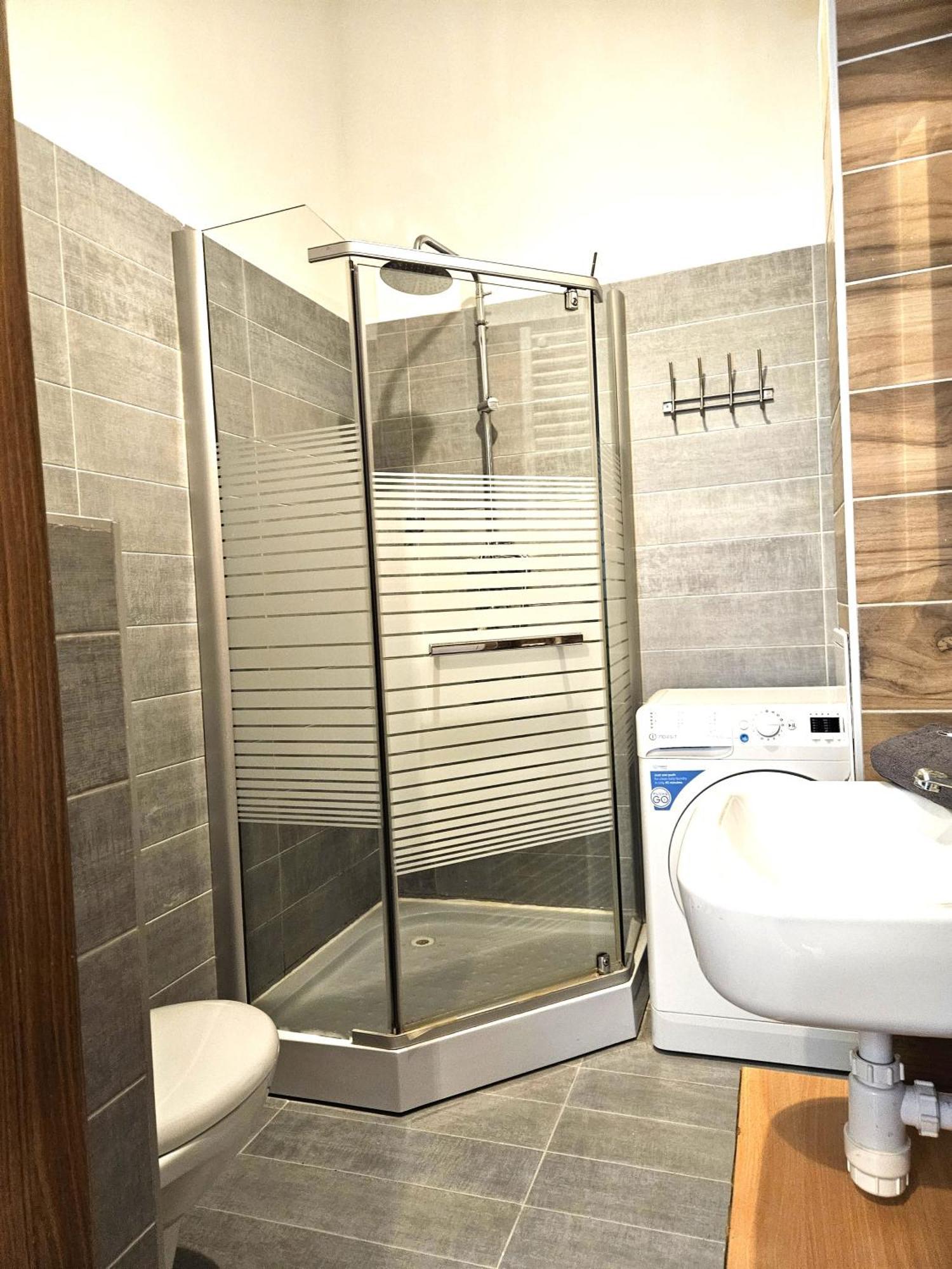 Modern 2 Bedrooms Flat In The Center Budapeszt